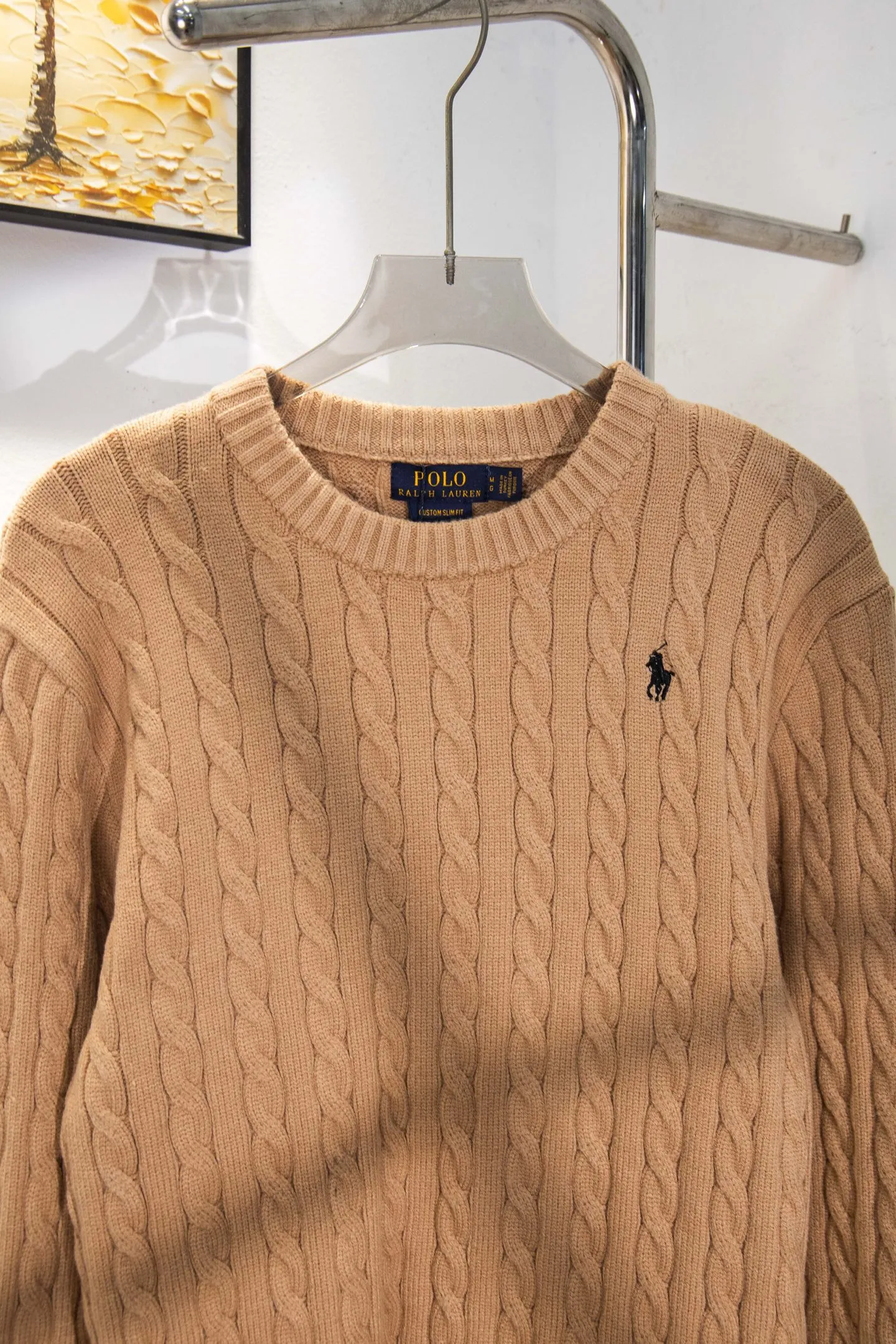 P210 model number: Y195 Ralph Lauren men's round neck sweater men's hemp flower original collar sweater. The version is really good-looking. It can be worn alone or as a jacket to be worn inside or outside. The upper body shows personal fashion charm. Four colors are available. The same style for men and women. A must-see item for new summer products. Tag, hanging grain, washed, packaging bag, full set of accessories. Very good appearance, super exquisite workmanship. Size: S-XL
